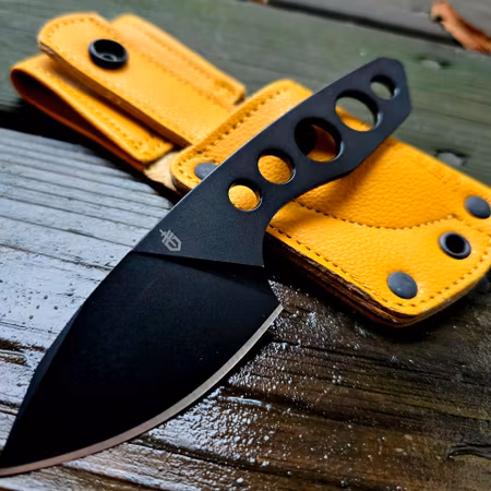 Gerber Dibs Mini svart jaktkniv i litet men kraftfullt format