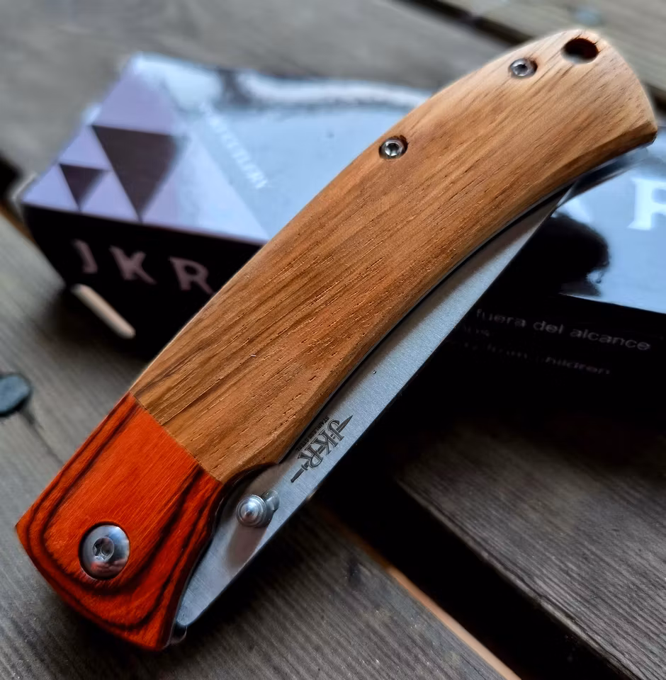 EDC Fällkniv med Zebrano trä och pakkawood