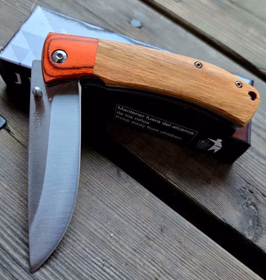 EDC Fällkniv med Zebrano trä och pakkawood