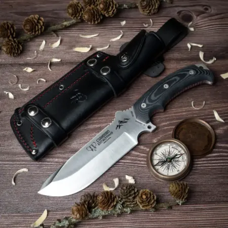 Cudeman Entresierras 155-M Friluftskniv 15,5 cm – Fulltånge och svart micarta
