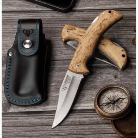 Cudeman Artemis Jaktfällkniv 9 cm – Olivträ och Böhler N690Co med läderslida