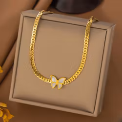 Halsband med guldfjäril i stål