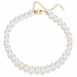 Statement-choker med pärlor i fokus