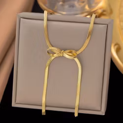 Halsband med rosett i guldfärgad ormlänk