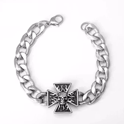 Armband med dödskalle i flammor