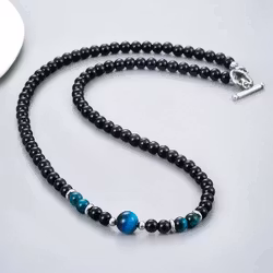 Halsband med safirblå accent och T-lås