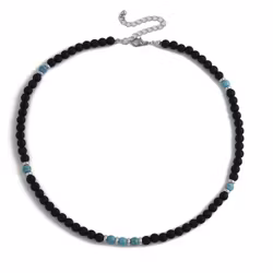 Halsband med turkosa och svarta stenpärlor