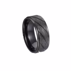 Svart herrring med strukturerad yta och diagonala linjer 8 mm