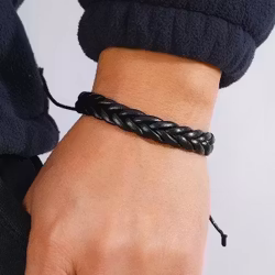 Svart flätat armband i PU-läder