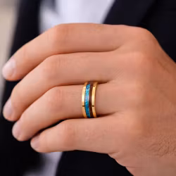 Guldfärgad ring med trä & turkos detalj