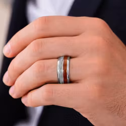 Rostfri ring med trä & struktur-8 mm