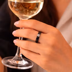 Ring  Dam svart zirkonia rostfritt stål 4 mm