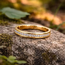 Ring dam kristaller guldfärgad 4 mm