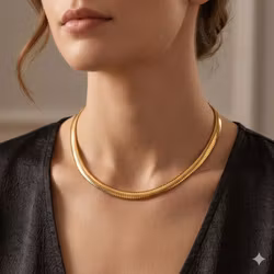Damhalsband med elegant guldkedja