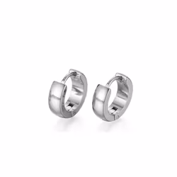 Silverfärgade creoler med rund form och stilren design