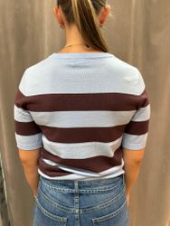 Randig finstickad t-shirt