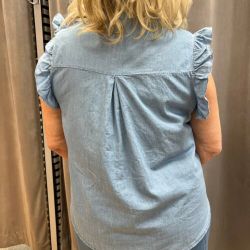 Jeansblus med volangärm