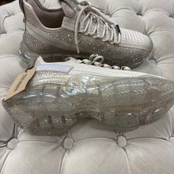 Maxilla Rose Gold sneakers
