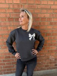 Grå sweatshirt med rosett