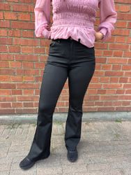 Svarta slim fit jeans