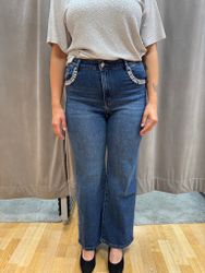Jeans med strass detaljer