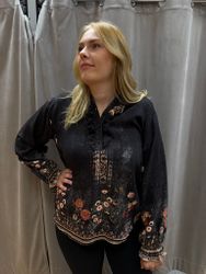 Svart mönstrad romantisk blus