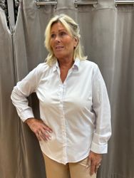 Vit långärmad skjorta