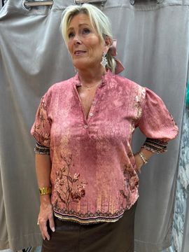 Romantisk rosa blus