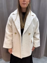 Cremé Vit fluffig jacka