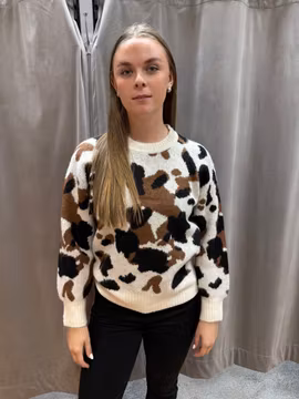 Jumper med ko mönster