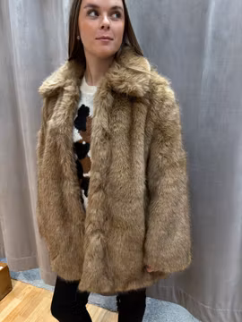 Brun oversized pälsjacka