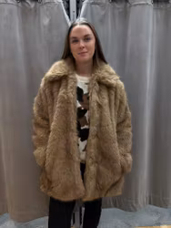 Brun oversized pälsjacka