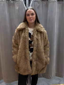 Brun oversized pälsjacka