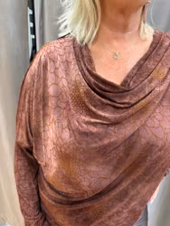Brun mönstrad topp med drapering