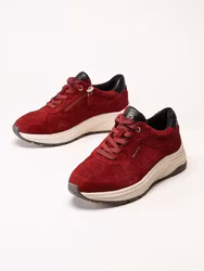 Röda mocka sneakers