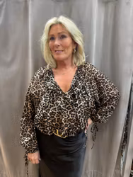 Leopard volangblus