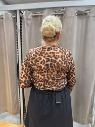 Leomönstrad mesh blus
