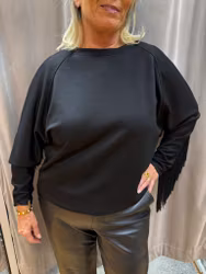Svart sweatshirt med fransar