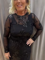 Svart meshblus med paljetter och spetsdetaljer