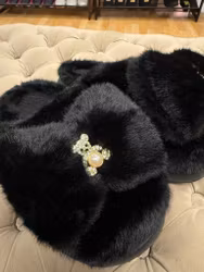 Svarta Fluffiga tofflor