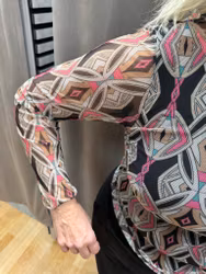 Retromönstrad meshtopp