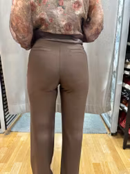 Bruna superstretch-byxor utan dragkedja