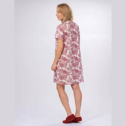 Vinrött blommigt nattlinne med kort ärm