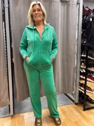 Ljusgrönt tvådelat velour mjukisset