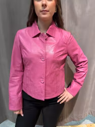 Ceriserosa skinnjacka