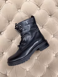 REA - svarta boots med snörning