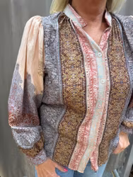 Mönstrad bohemisk skjortblus