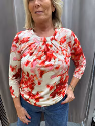 Mönstrad topp i rosa och rött