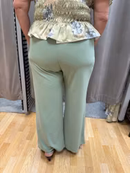 Mintgröna stretchiga högmidjade byxor