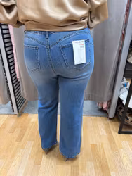 Stretchiga jeans med push up effekt